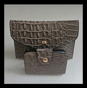 Elegant Crocodile-Embossed Gray Clutch NWOT